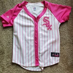 Chicago White Sox pink and white jersey